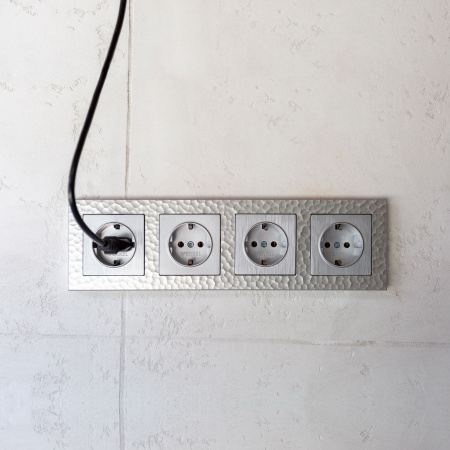 Hammer Рамка на 4 поста (серебряный) Werkel