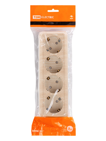 Розетка 4-х местная горизонтальная 2П+3 открытой установки IP20 16A с з/ш сосна "Ладога" TDM