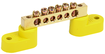 Шина PE "земля" на двух угловых изоляторах ШНИ-6х9-6-У2-Ж IEK