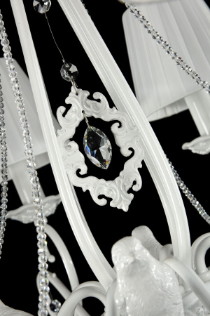 Люстра 8*E14 40Вт Жемчужный белый IP20 Passarinho ARM001-08-W Maytoni