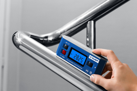 МИНИ уровень-уклономер электронный, IP65, Магнитный, Диапазон 0-90°, Точность ±0,05°, 3 кнопки, HOLD, Подсветка, Автоповорот, Профессионал ЗУБР