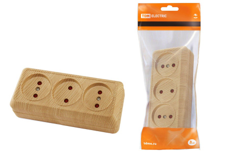 Розетка 3-х местная горизонтальная 2П открытой установки IP20 10A с з/ш сосна "Ладога" TDM Розетка 3-х местная горизонтальная 2П открытой установки IP20 10A с з/ш сосна "Ладога" TDM
