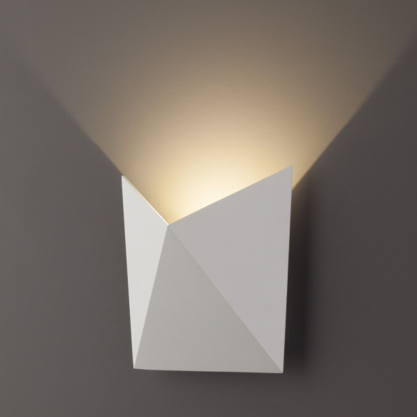 Уличный настенный светодиодный светильник 9Вт 4000К белый IP54 Batterfly (a038827) Elektrostandard