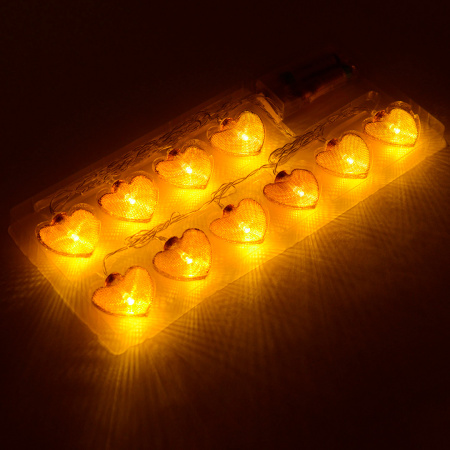 15-61 Гирлянда светодиодная "Сердце", 2АА, 1,5 м, 10 ламп, золото/хром APEYRON