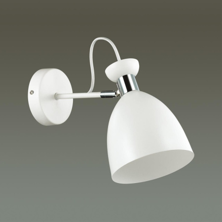 Бра E27 1*60W 220V KIZZY белый LUMION