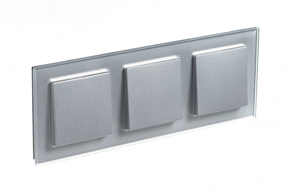 ATLASDESIGN NATURE Рамка СУ 3 пост . органическое стекло алюминий IP20 Schneider Electric