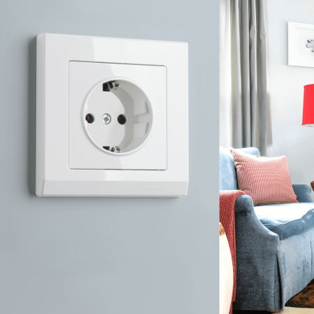 Встраиваемые механизмы Розетка СУ 1 мест. с зазем. и шторками 16А Белый IP20 Werkel