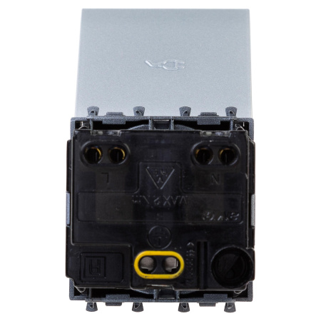 Розетка с крышкой модульная, 2P+E, с з/ш, "Avanti", "Закаленная сталь",2 модуля DKC