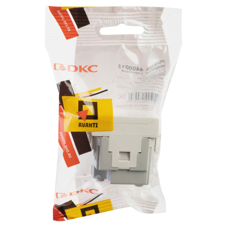 Розетка с крышкой модульная, 2P+E, с з/ш, "Avanti", "Белое облако", 2 модуля DKC