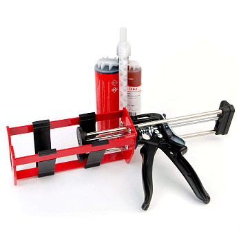 Комплект (2 баллона пены DN1201 + пистолет DN1202) DKC Комплект (2 баллона пены DN1201 + пистолет DN1202) DKC