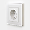 Розетка с заземлением и шторками (белый матовый) СУ IP31 Werkel