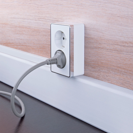 Розетка двойная с заземлением (белая) Gallant ОУ IP20 Werkel