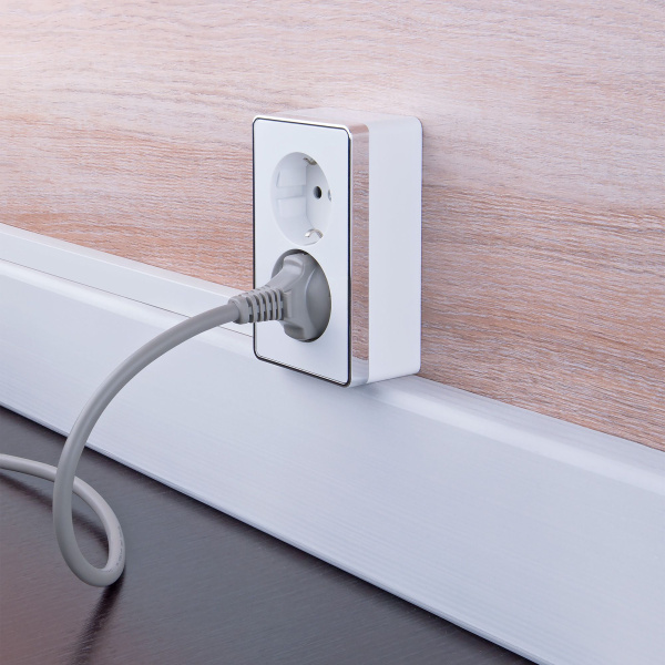 Розетка двойная с заземлением (белая) Gallant ОУ IP20 Werkel