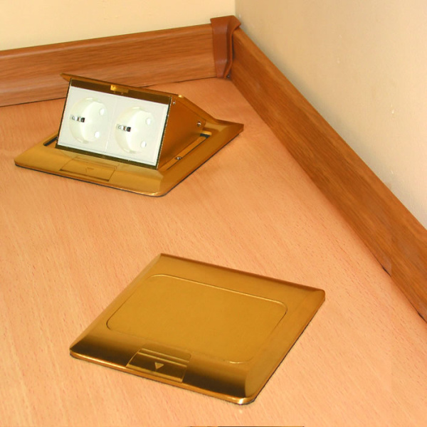 Donel Выдвижной блок 4 мод. латунь (с уст. набором)