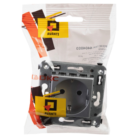 Розетка в стену, 2P+E, с з/ш, "Avanti", "Закаленная сталь" DKC