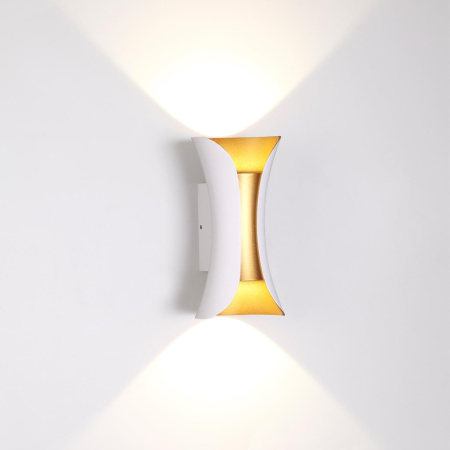 Настен.св-к LED 4000K 6W 220V IP54 KRISTA бел/золот/металл ODEON LIGHT