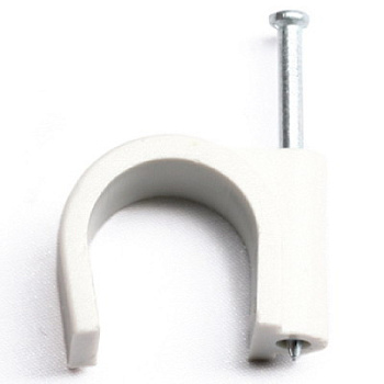 Скоба пластиковая с гвоздем, д.3 - 4мм DKC