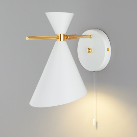 Настенный светильник с абажуром 1*E14 60Вт белый, золотой IP20 Apart (70114/1 белый) Eurosvet