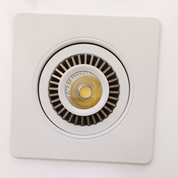 Светильник квадратный 7W 4000-4500К