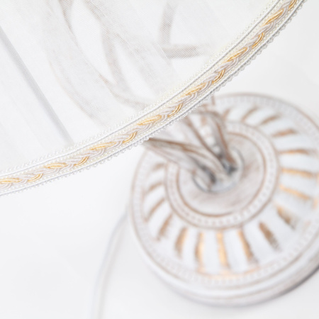 Классическая настольная лампа 1*E14 40Вт белый с золотом IP20 Selesta (01002/1 белый с золотом) Eurosvet