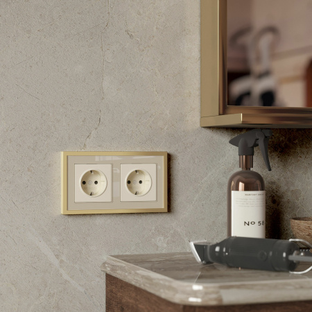 Baguette Рамка на 2 поста (айвори/латунь) Werkel