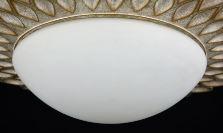 Потолочный светильник 3*E14 40Вт Кремовый с Золотом IP20 Lamar H301-03-G Maytoni