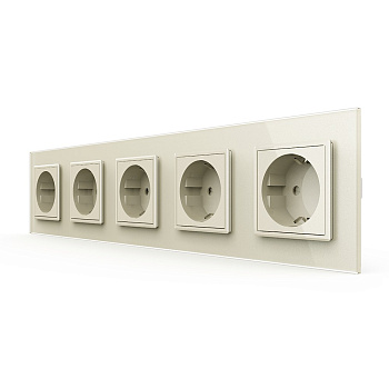 Розетка электрическая 16А 5 постов, цвет жемчужный Livolo
