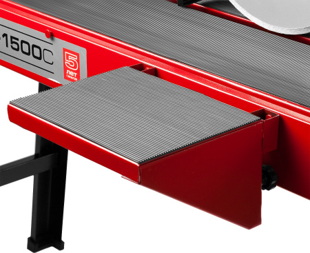 Электроплиткорез "Мастер", длина реза 1200 мм, диск 300 мм, глубина реза 90°-65мм/45°-40 мм, стол 1260x468 мм, 1500Вт ЗУБР