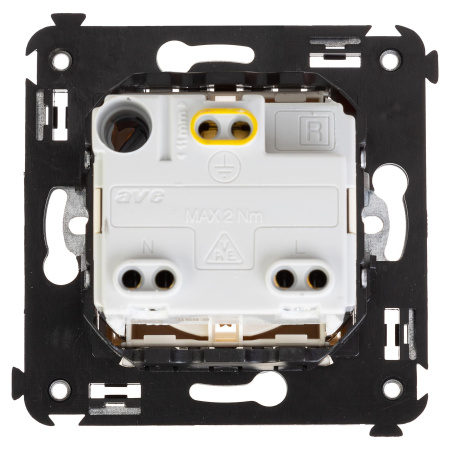 Розетка с крышкой в стену, 2P+E, с з/ш, "Avanti", "Ванильная дымка" DKC