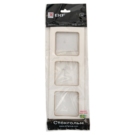 Стокгольм Рамка 3-местная белая с линией цвета шампань EKF