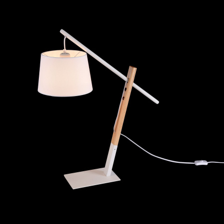 Настольная лампа 1*E27 60Вт Белый IP20 Laredo Z549TL-01W Maytoni