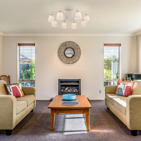 Потолочная люстра с плафонами 8*E27 40Вт белый IP20 Betty (70062/8 белый) Eurosvet