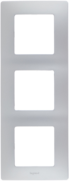 Etika Рамка горизонт/вертик 3-м . алюминий IP20 Legrand