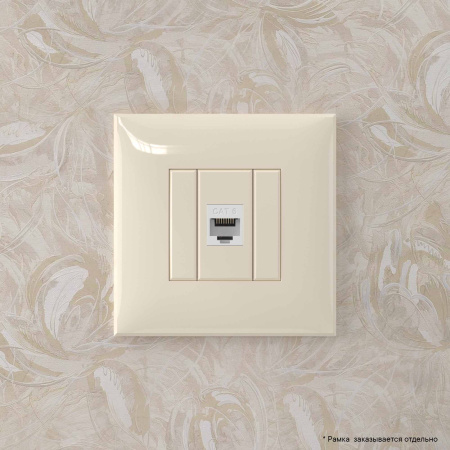 Компьютерная розетка RJ-45 без шторки в стену, кат.6 одинарная, "Avanti", "Ванильная дымка" DKC